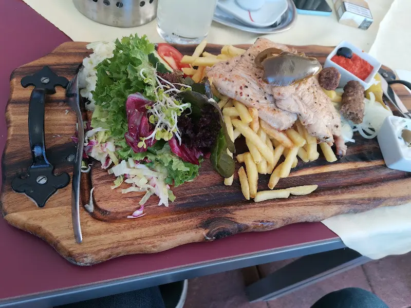 Sead Jonuzovic_Soldatenfreizeitheim / Haus Heuberg XXL_Markt_Bewertung