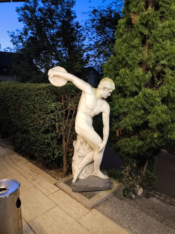 István Lipták_Restaurant Syrtaki_Remstal_review