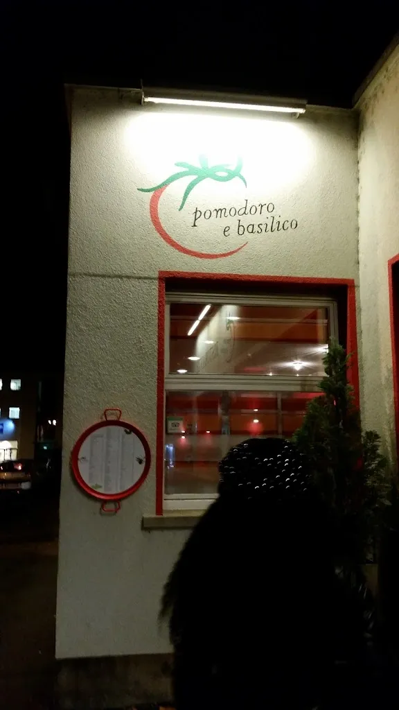 Jarrod Jones_Pizzeria Pomodoro e Basilico_Mergentheim_reseña