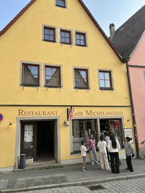 Saksham Bhatnagar_Restaurant Michelangelo_Tauber_review