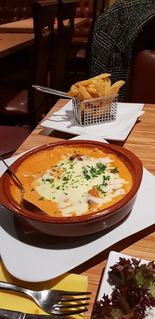 Catalina Albornoz_Restaurant Taverne Korfu_Rappenau_review