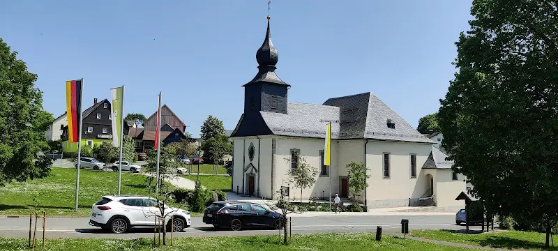 Sabine Holland_Gaststätte Dorfwirtshaus Hildner_Wallenfels_review