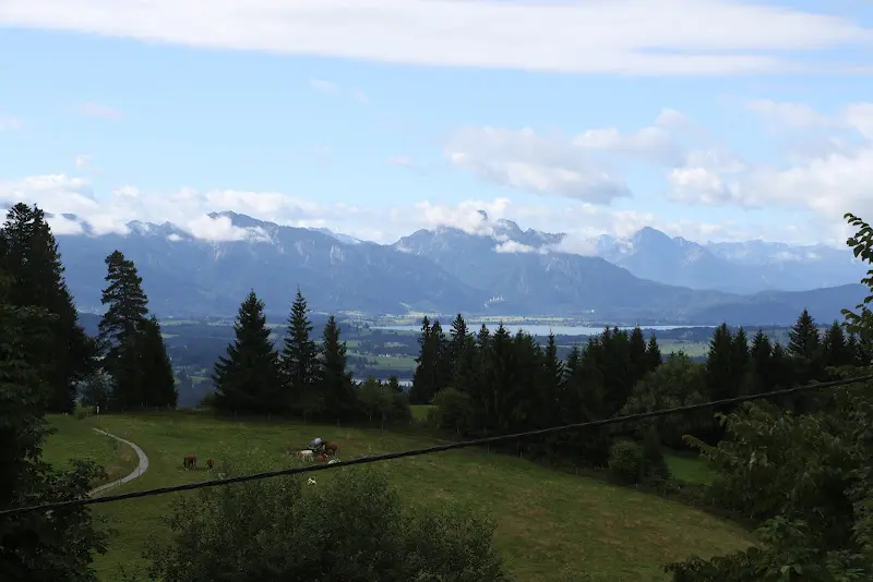 Dave Woodhouse_Panorama-Gasthof auf dem Auerberg GmbH & Co. KG_Bernbeuren_recensione