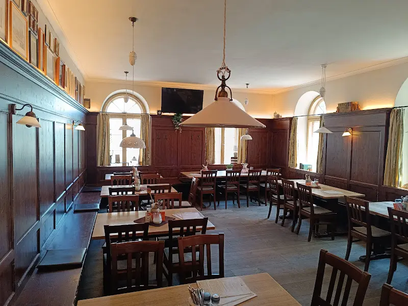 Tante Paula im Mail-Keller_Rosenheim_slider_image_3