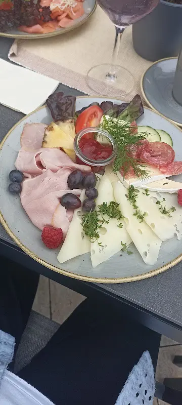 Renate Decker_Café Eck_Stephanskirchen_review