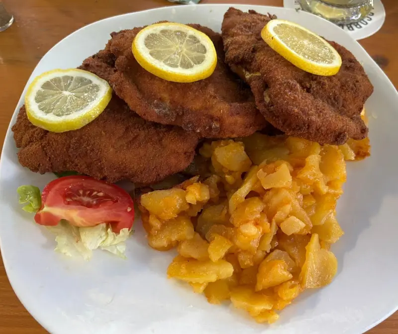 Peterhof - Gerd Kattinger_Straubing_slider_image_3