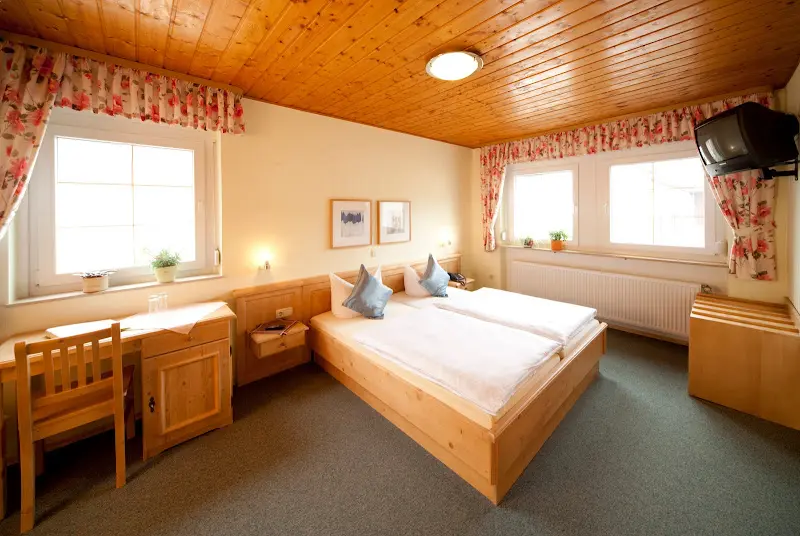 Gasthof Zur Wolfsschlucht_Sugenheim_slider_image_2