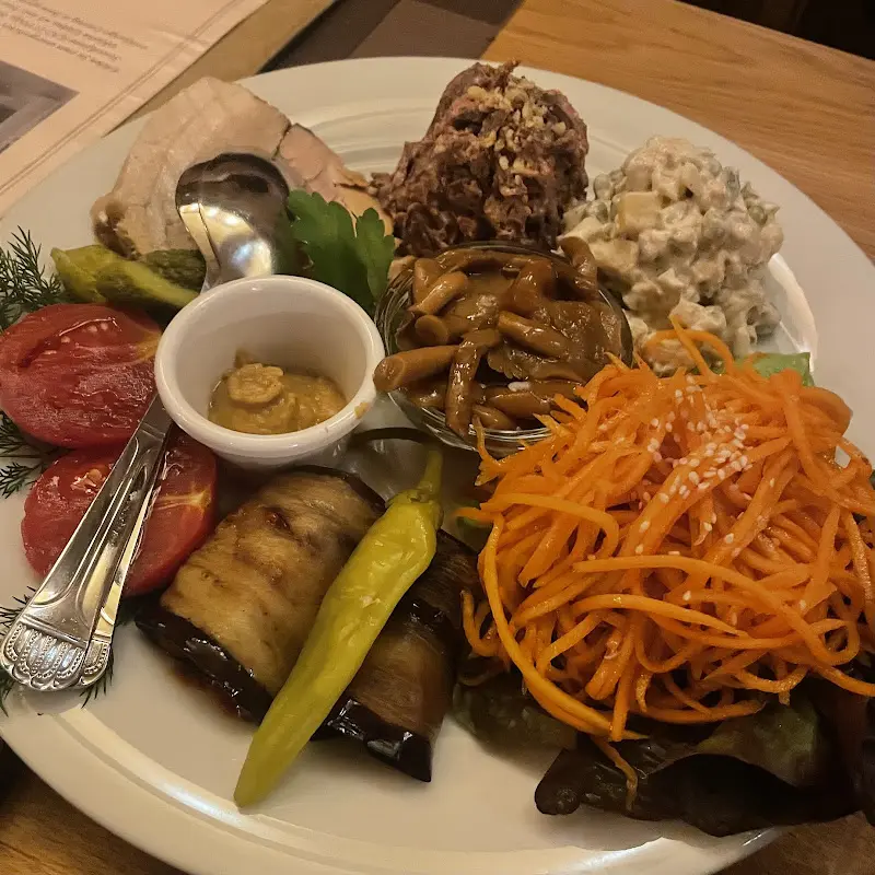 Svitlana Rybalko_Restaurant Trojka_Main_review