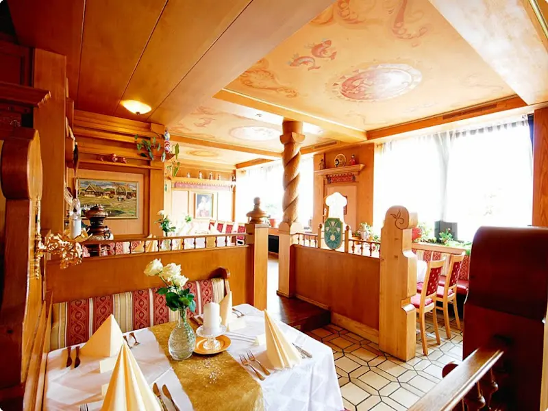 Restaurant Trojka restaurant in Main