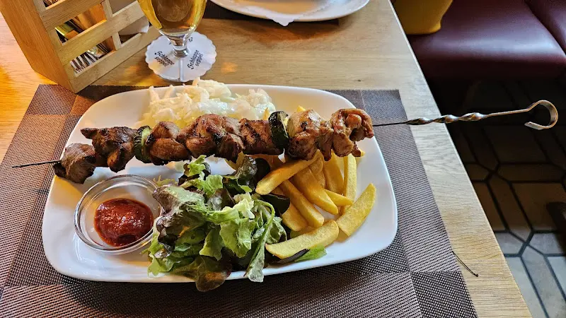 Restaurant Trojka_Main_slider_image_3