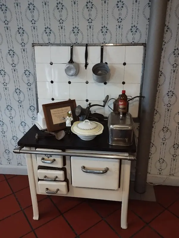 Löwenzahn_Alte Hofreite_Rhein_review