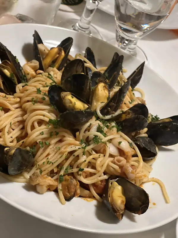 Hind Manar_Trattoria San Marco_Rhein_review