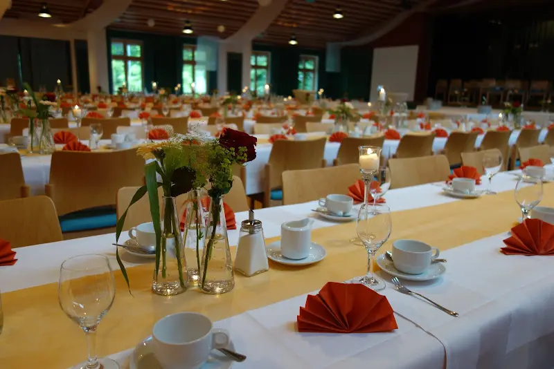 Gasthof zum Hirsch, Restaurant, Biergarten, Festsaal restaurant in Sulzberg