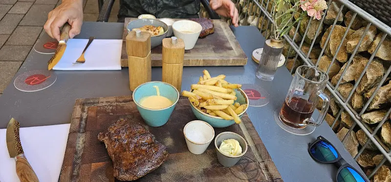 carolina rojas_Raspl’s Steak.Wirtshaus_Unterneukirchen_review