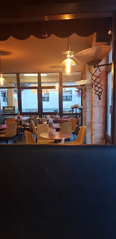 Krisztián Varga_la kema_Walldorf_review