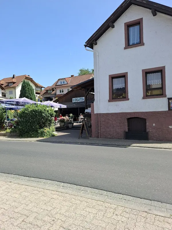 Hanni Jakob_Cafe Duck Dich_Main_recensione