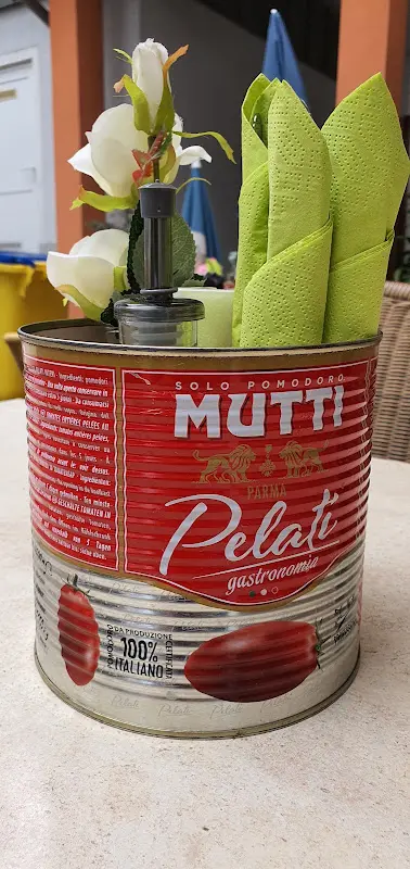 Fridolin Heyer_Ovale Pizzeria_Main_review