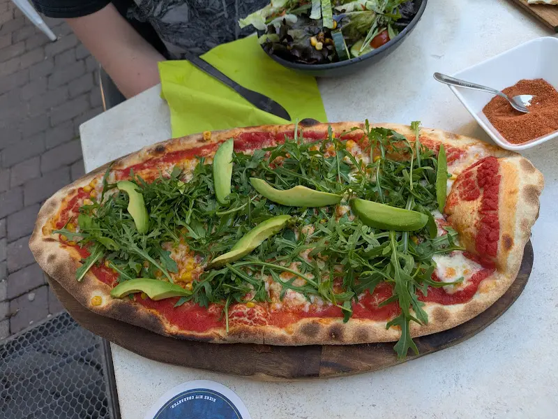 Ovale Pizzeria_Main_slider_image_3