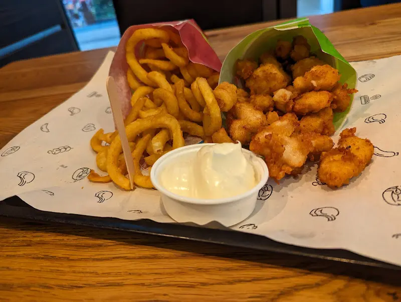 Knolli Chicken & Chips_(Taunus)_slider_image_3