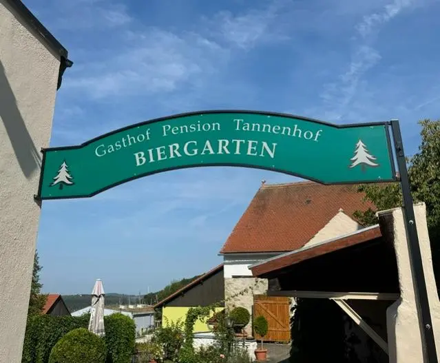 Gasthof-Pension Tannenhof restaurant in Tännesberg