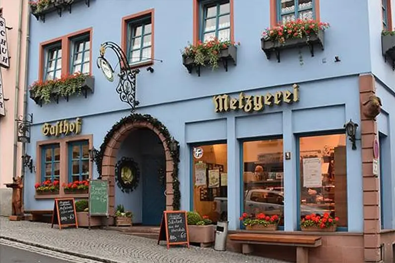 Gasthof und Metzgerei "Zur Krone" restaurant in (Rhön)