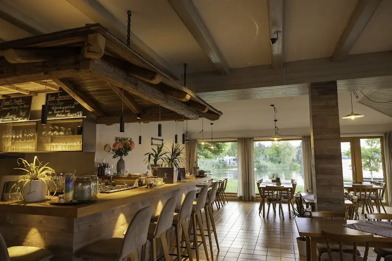 Seealm Waging restaurant in See