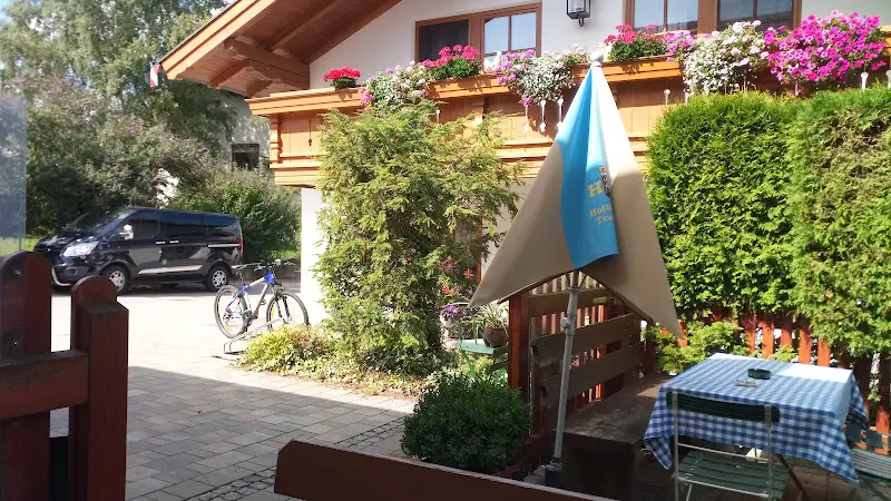 Hendlwirt Obermaier_Tittmoning_slider_image_3