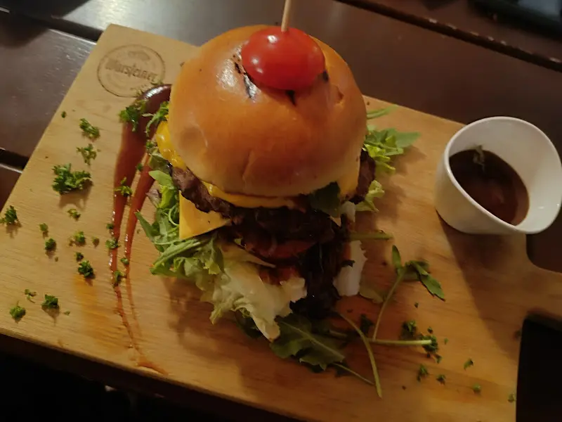 Vaso Diamantopoulou_Restaurant Mykonos_Tapfheim_review