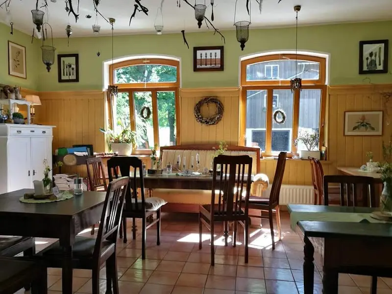 Wildberg Café - Stefanie Traut_Tettau_slider_image_3