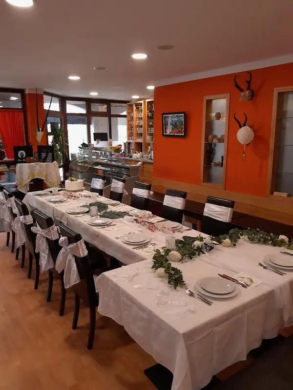 Kilimanjaro Café & Restaurant_Taufkirchen_slider_image_1