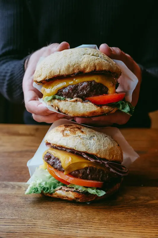 Happy Bros. Burger & Bowls_Taufkirchen_slider_image_3