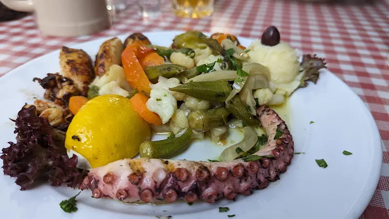 DER GRIECHE_Taufkirchen_slider_image_2