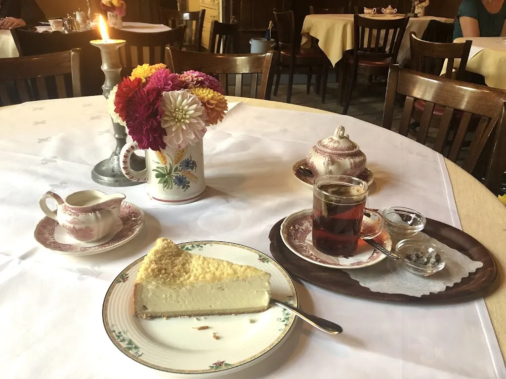 Marie Frey_Weinstube Feyerabend_Wimpfen_review