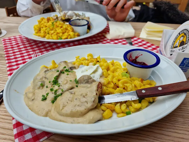 Wirtshaus Althaching_Unterhaching_slider_image_3