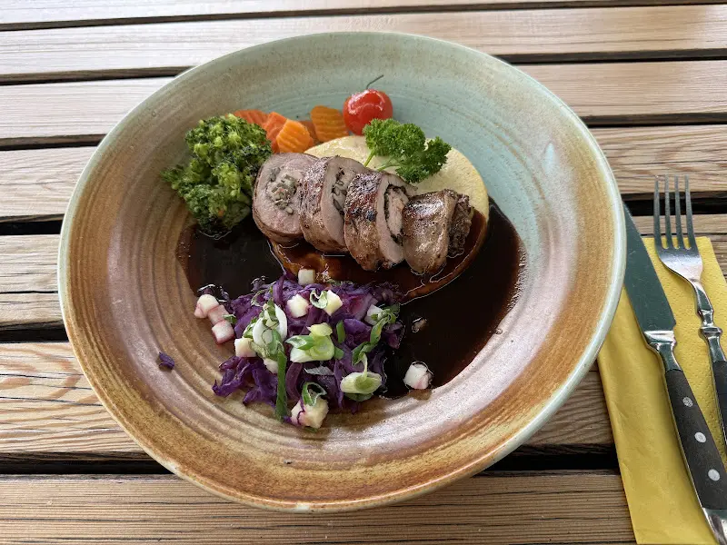 Rudolf Gunz_Gasthof Loaner Wirt__review