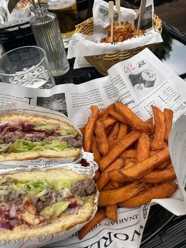 Nicole Schafer_My Stolz The Smash Burger Boss Unterhaching_Unterhaching_recensione