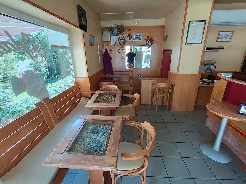 József Biri_Eiscafe Miraval_Teublitz_review