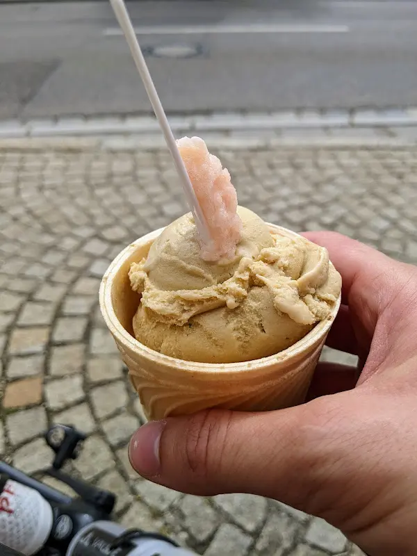 Elenis Eisdiele_Thierhaupten_slider_image_1