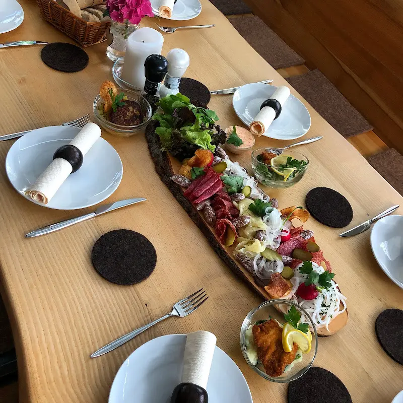 Wirtshaus Seeufer_See_slider_image_3