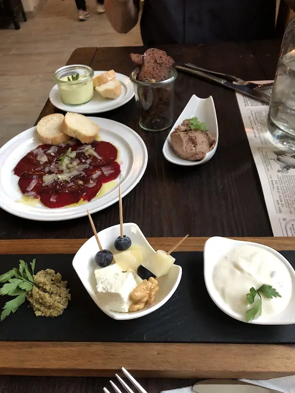 Yin DR_VinoDega Thurnau_Thurnau_review