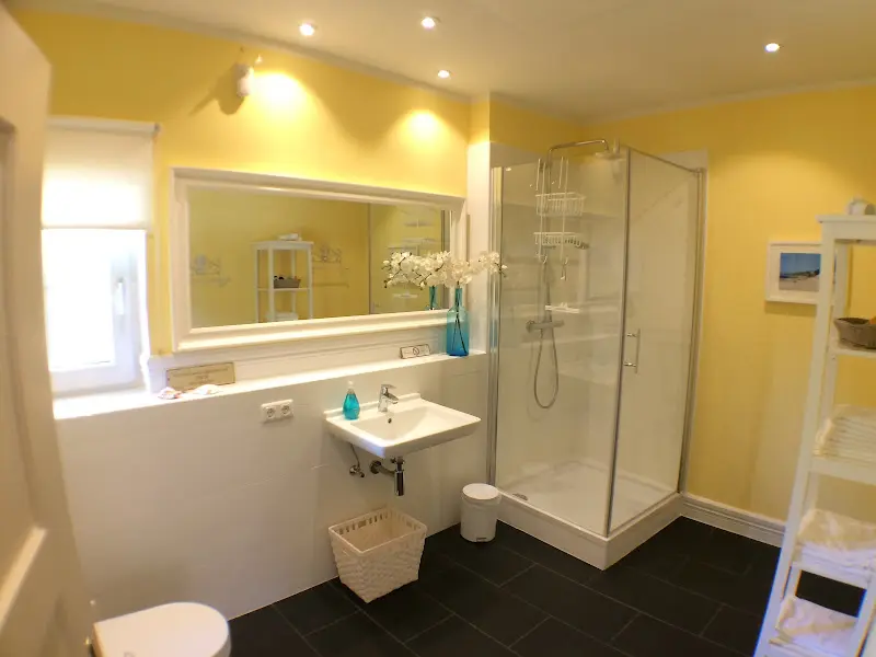 Bed and Kitchen - Goldene Krone_Thurnau_slider_image_3