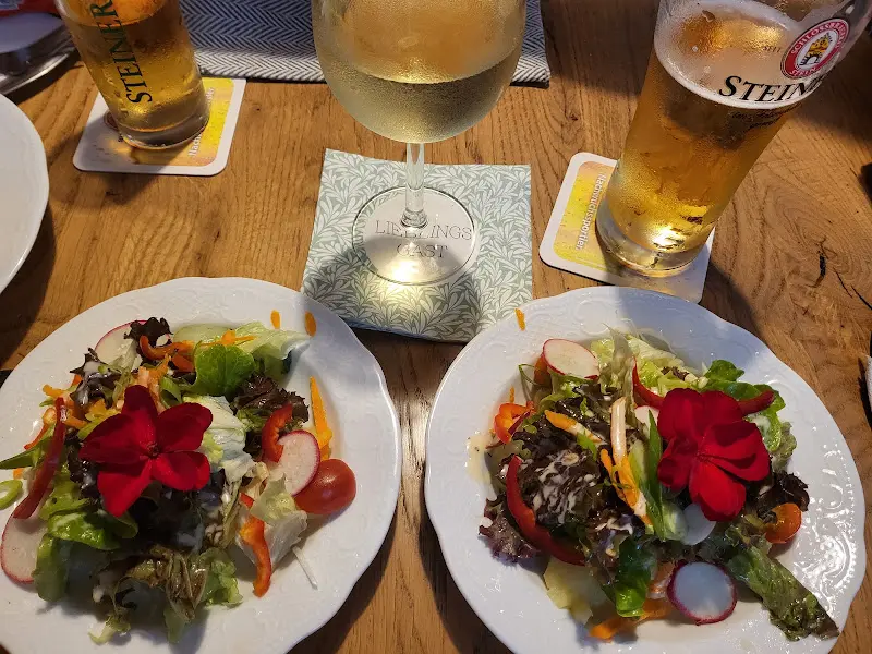 Elen Helas_Wirt z‘Kay - Gasthof Stockhammer - Wirtshaus | Metzgerei | Zimmer_Tittmoning_review