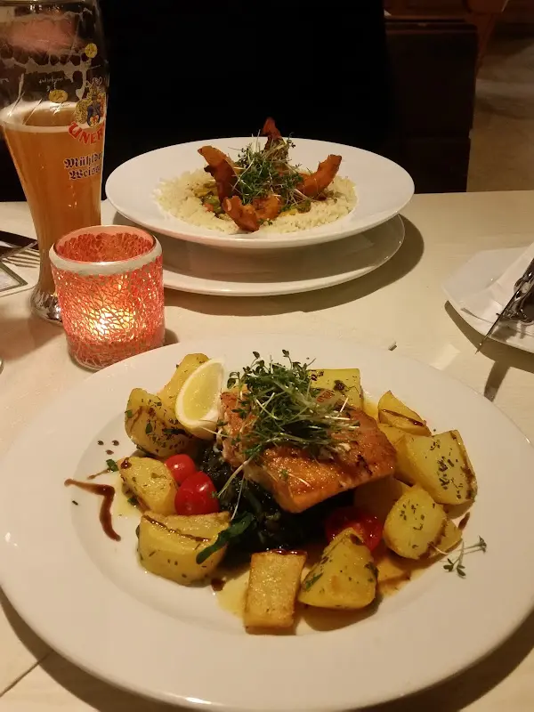 Phillip Quickfall_Landgasthof Pauliwirt_Erharting_avis