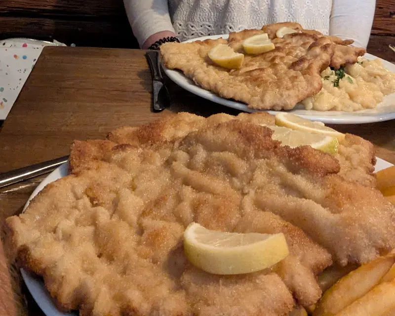 Tibor Márton Horváth_Schnitzelwirt Löwmühle_Thyrnau_review