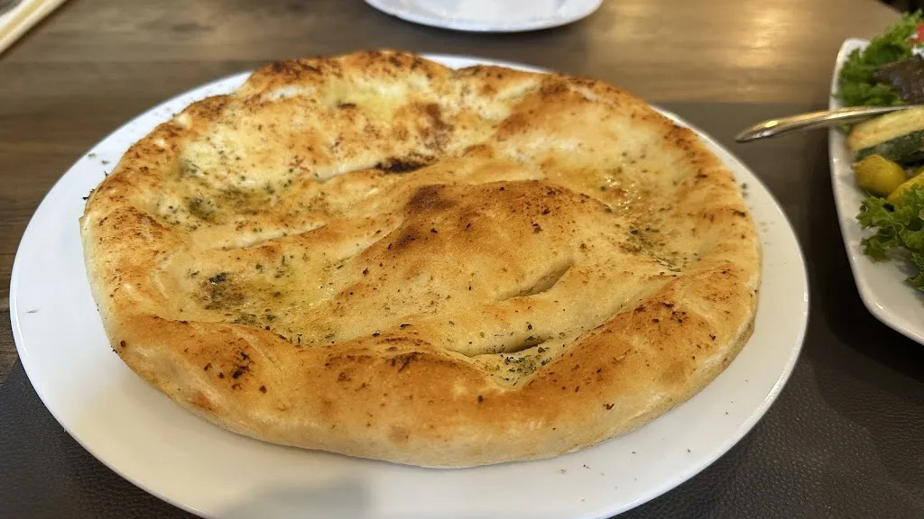 Dirk Steffen Hartmann_Delphi zum Löwen_Urach_review