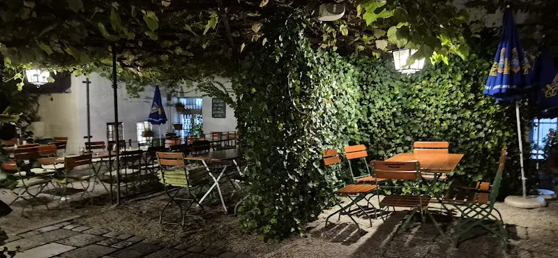 Heilig-Geist-Stiftschenke und Stiftskeller_Passau_slider_image_2