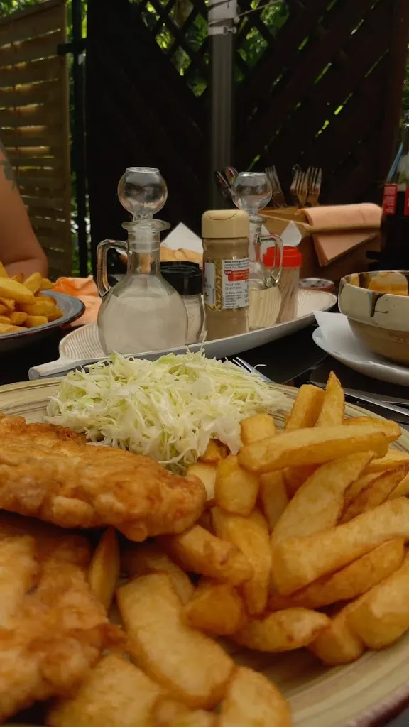 Elly L_Röslersburg Bad Urach_Urach_review