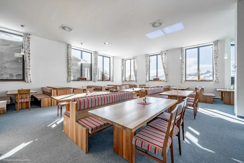 Tiefenbach Gletscher Restaurant_Austria_slider_image_1