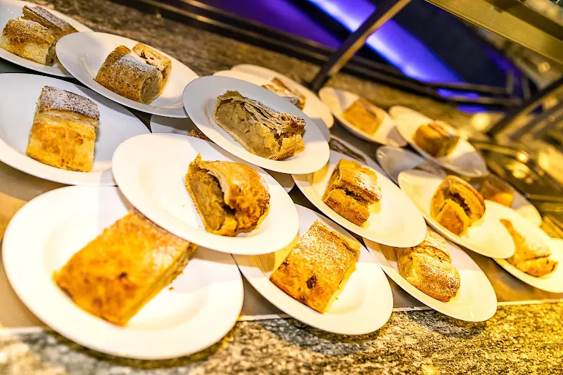 Tiefenbach Gletscher Restaurant_Austria_slider_image_3