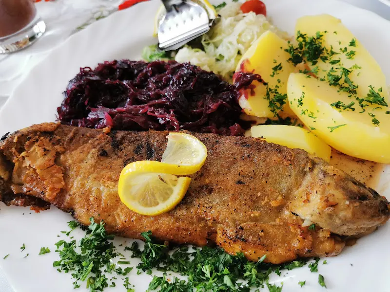 Doreen Neumann_Gasthof Zedtlitz_Borna_review